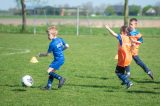 Paasactiviteit voor S.K.N.W.K. JO9-1 en JO7-1 op 2e paasdag (4/141)